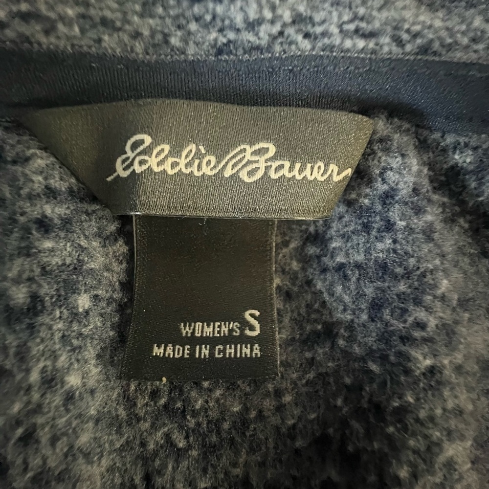 Eddie Bauer Women’s Gray Soft full zipper sweater jacket w/ pockets Small - Picture 11 of 11